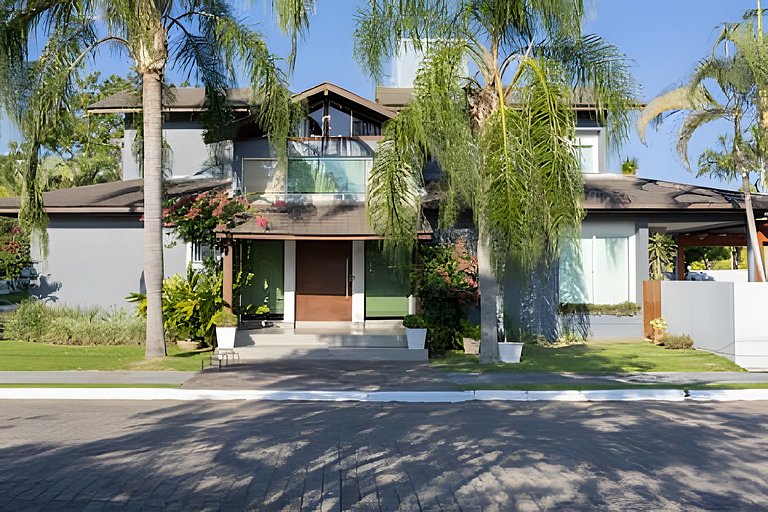 Casa com Academia em Jurerê IN