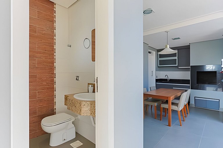 Casa com Academia em Jurerê IN