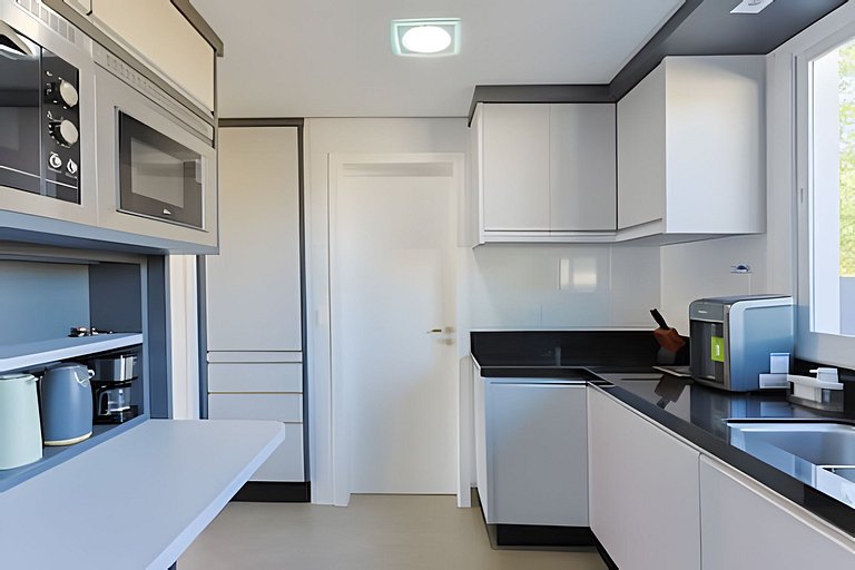 Casa com Academia em Jurerê IN