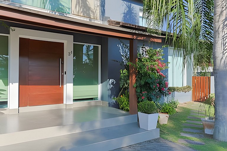 Casa com Academia em Jurerê IN